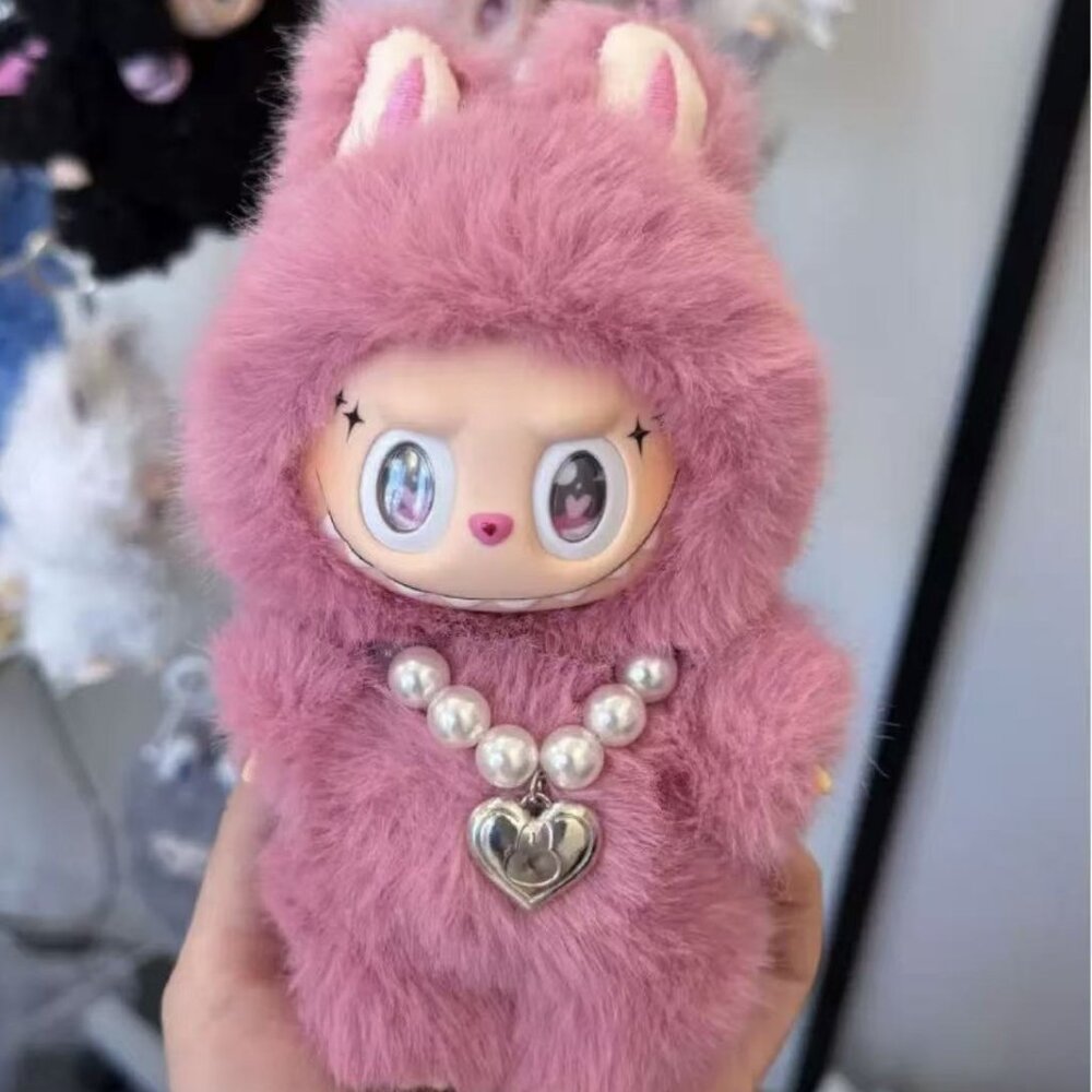 Pop Mart Labubu Lisa pink with keychain – BLACKPINK fans' collectible - Picture 6 of 7
